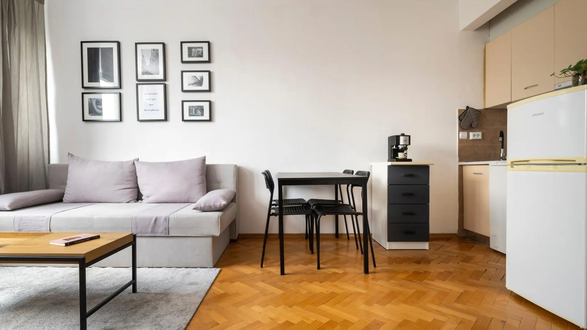 Black Peak Panorama Central Apartment Sofia
